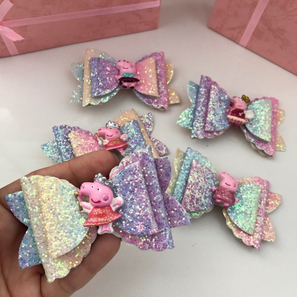 Peppa 🐷 Sparkly Cute Hair Clip Bow - Picture 4 of 8
